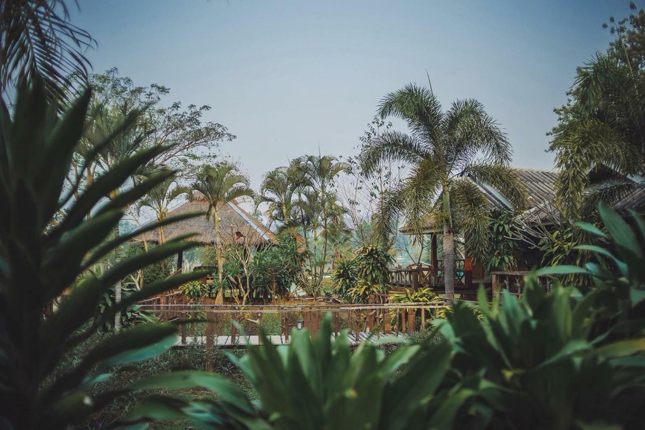Kalm Pai Hotel Exterior photo