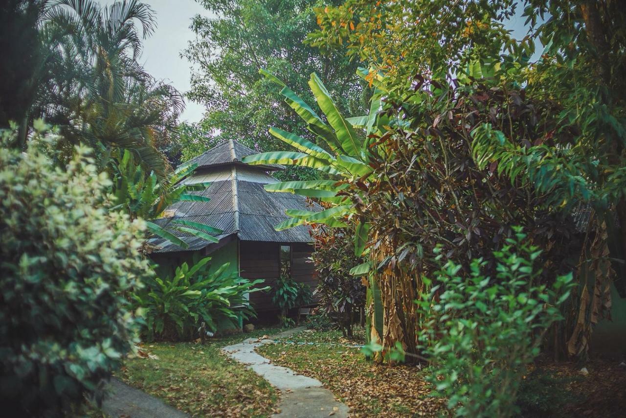 Kalm Pai Hotel Exterior photo